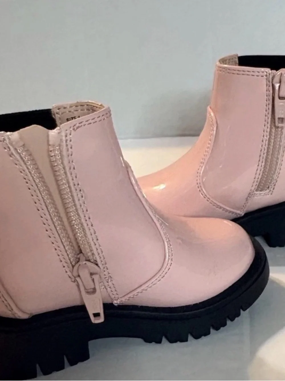 Stylish Toddler Boots - Baby Gap Brand Size 4 Azalea Pink Shiny Beautiful New